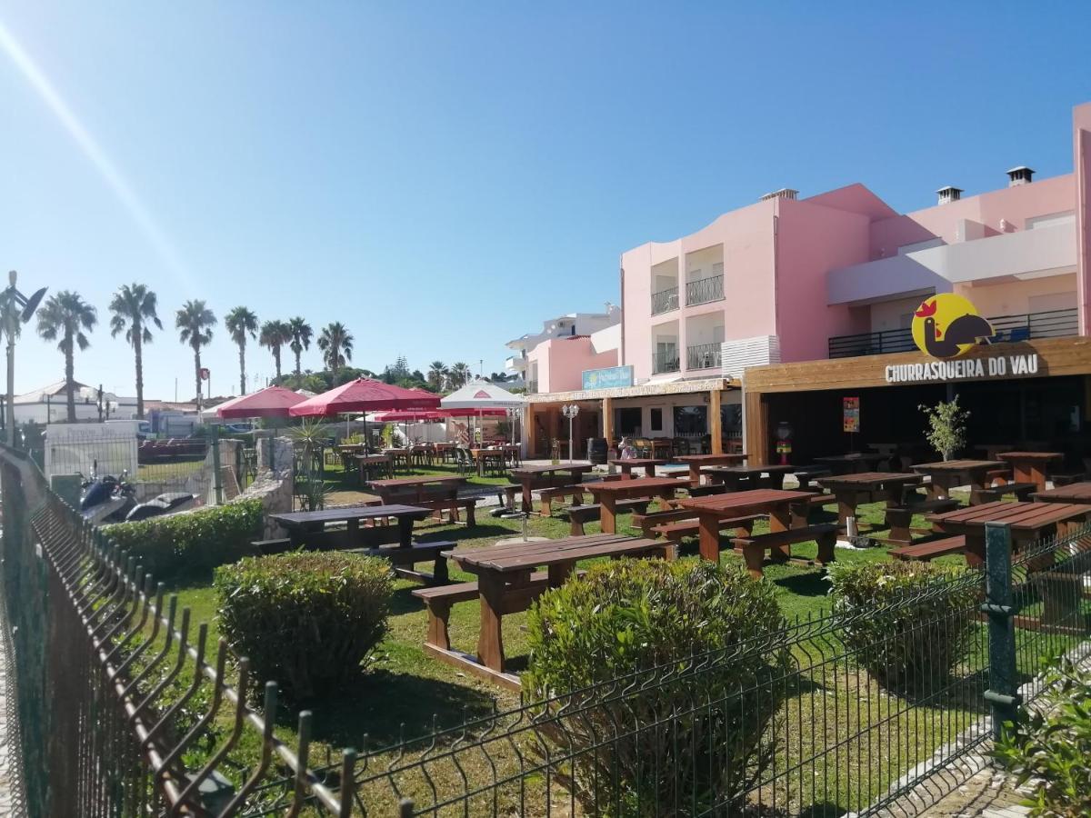 Vau Sea View, T2 Apartment, Close To Beach,Ideal For Families Portimao Bagian luar foto