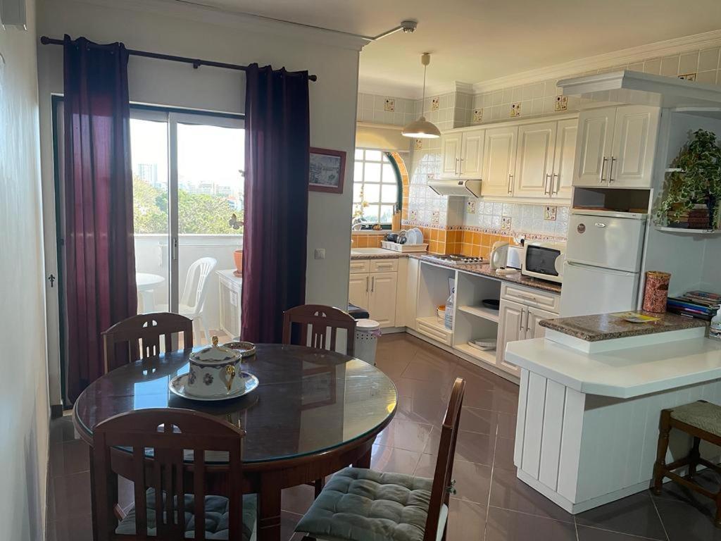 Vau Sea View, T2 Apartment, Close To Beach,Ideal For Families Portimao Bagian luar foto